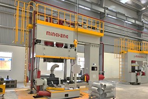 Elbows making machine